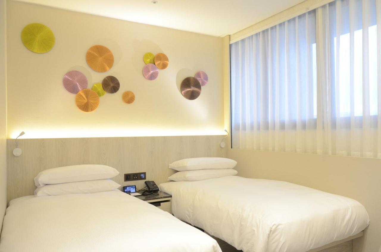 Royal Jade Boutique Hotel Taipei Luaran gambar
